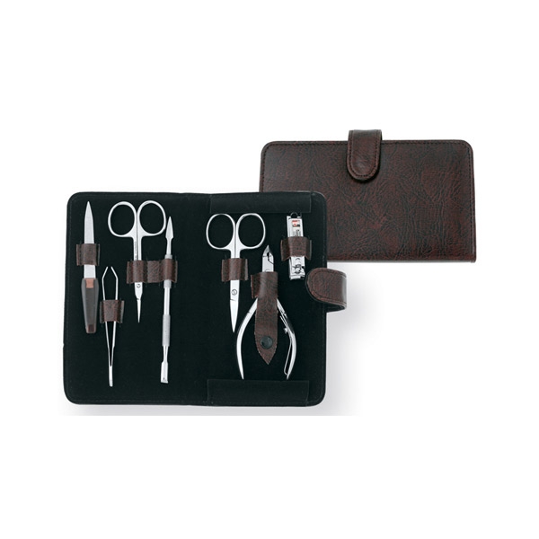 MANICURE KITS